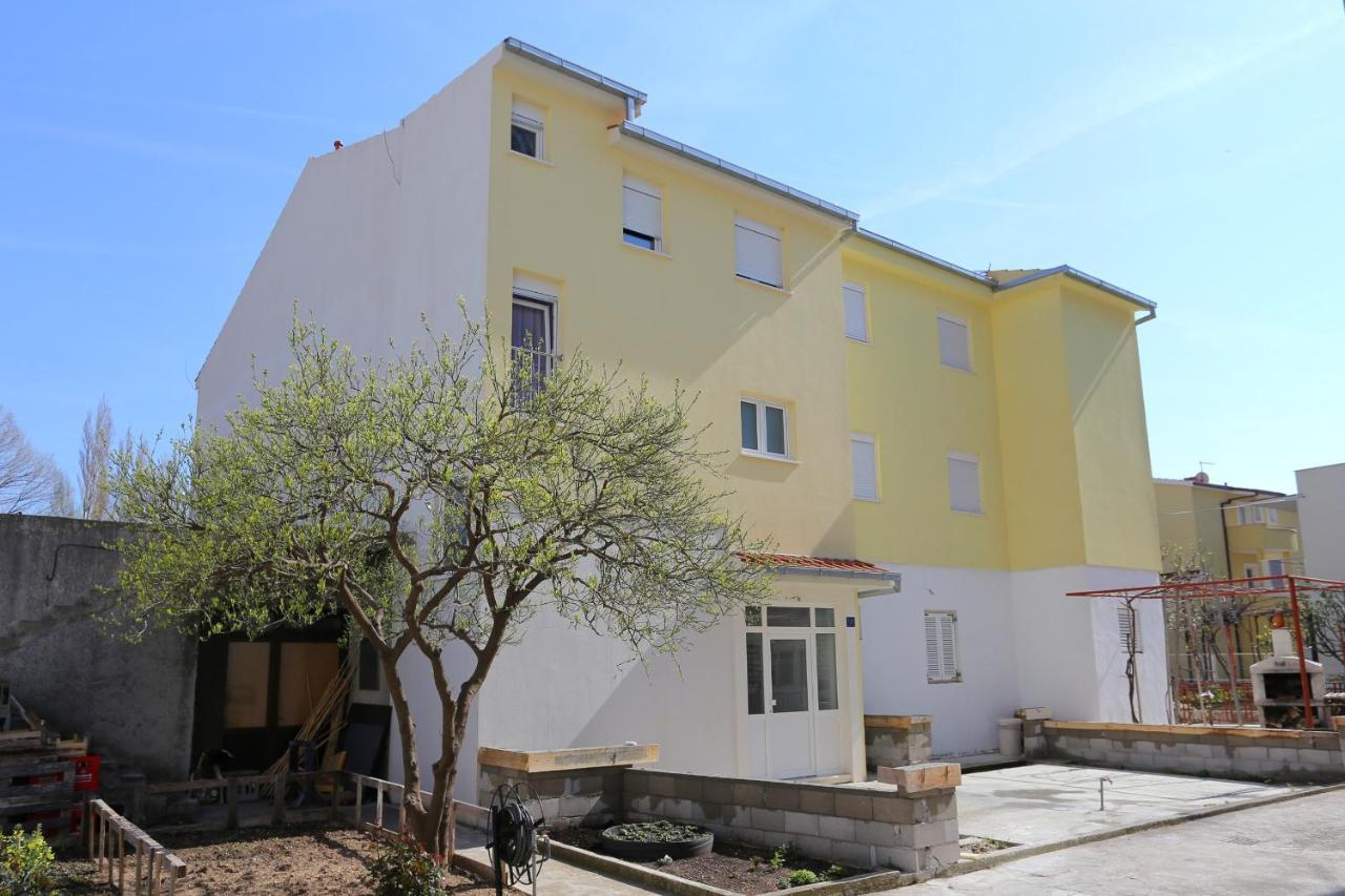 Apartment Apartments With A Parking Space Omis - 10362 Omis